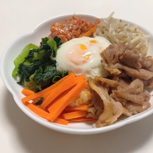 焼肉のたれで簡単ビビンバ レシピ 作り方 By りおん45 楽天レシピ 焼肉のたれで簡単ビビンバ レシピ 作り方 By りおん45 楽天レシピ